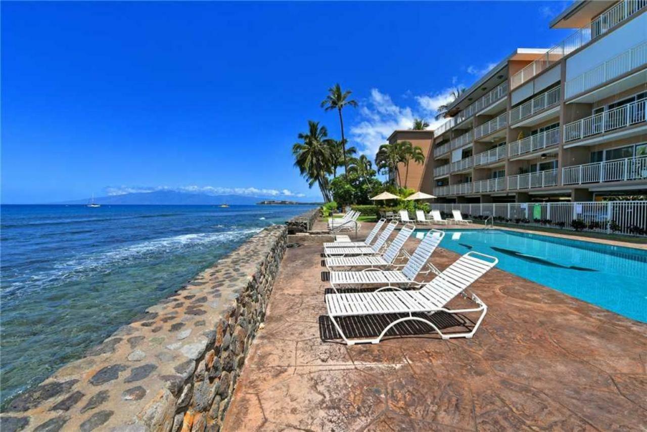 1 Bedroom Ocean Front Condo In Lahaina Town - Sleeps 4 - Lahaina Roads #204 Exterior foto