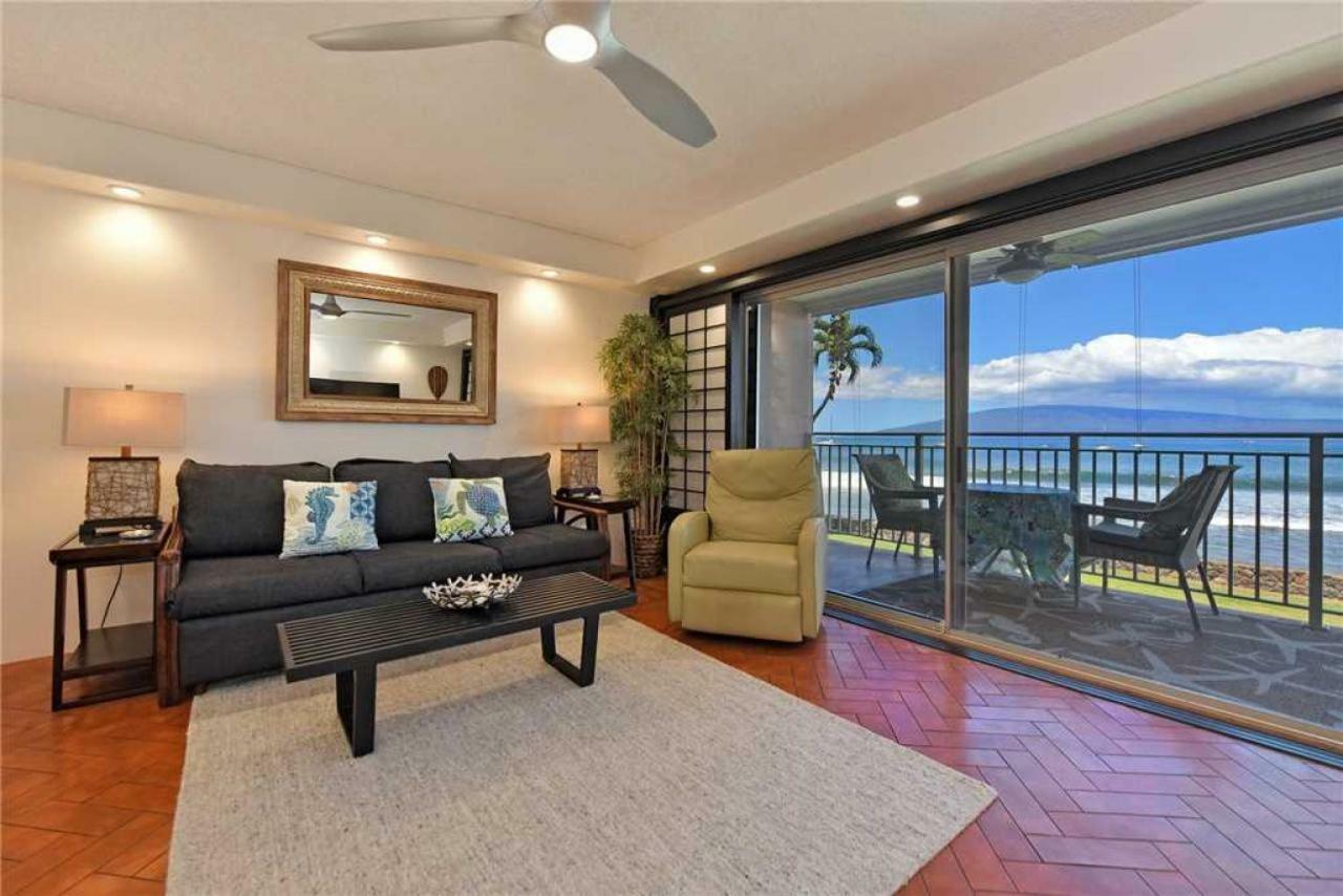 1 Bedroom Ocean Front Condo In Lahaina Town - Sleeps 4 - Lahaina Roads #204 Exterior foto